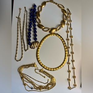 Necklaces and Chokers Monet Coro Avon Lot of 7 Vintage (lot I)
